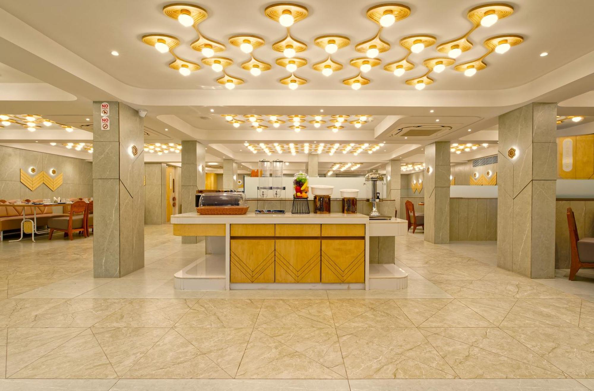 אחמדאבאד Exora Inn מראה חיצוני תמונה