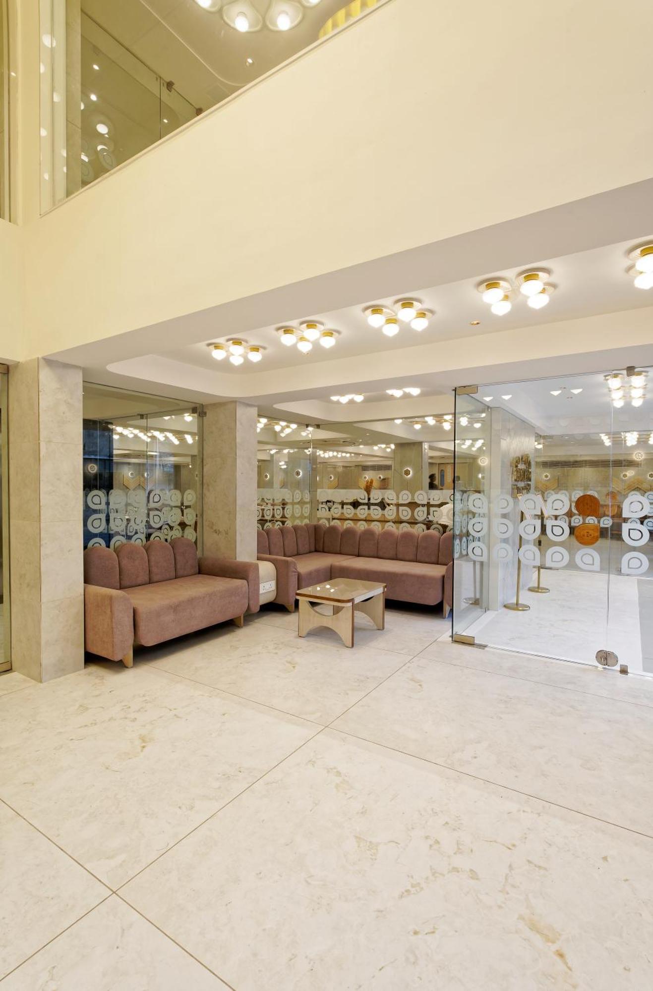 אחמדאבאד Exora Inn מראה חיצוני תמונה
