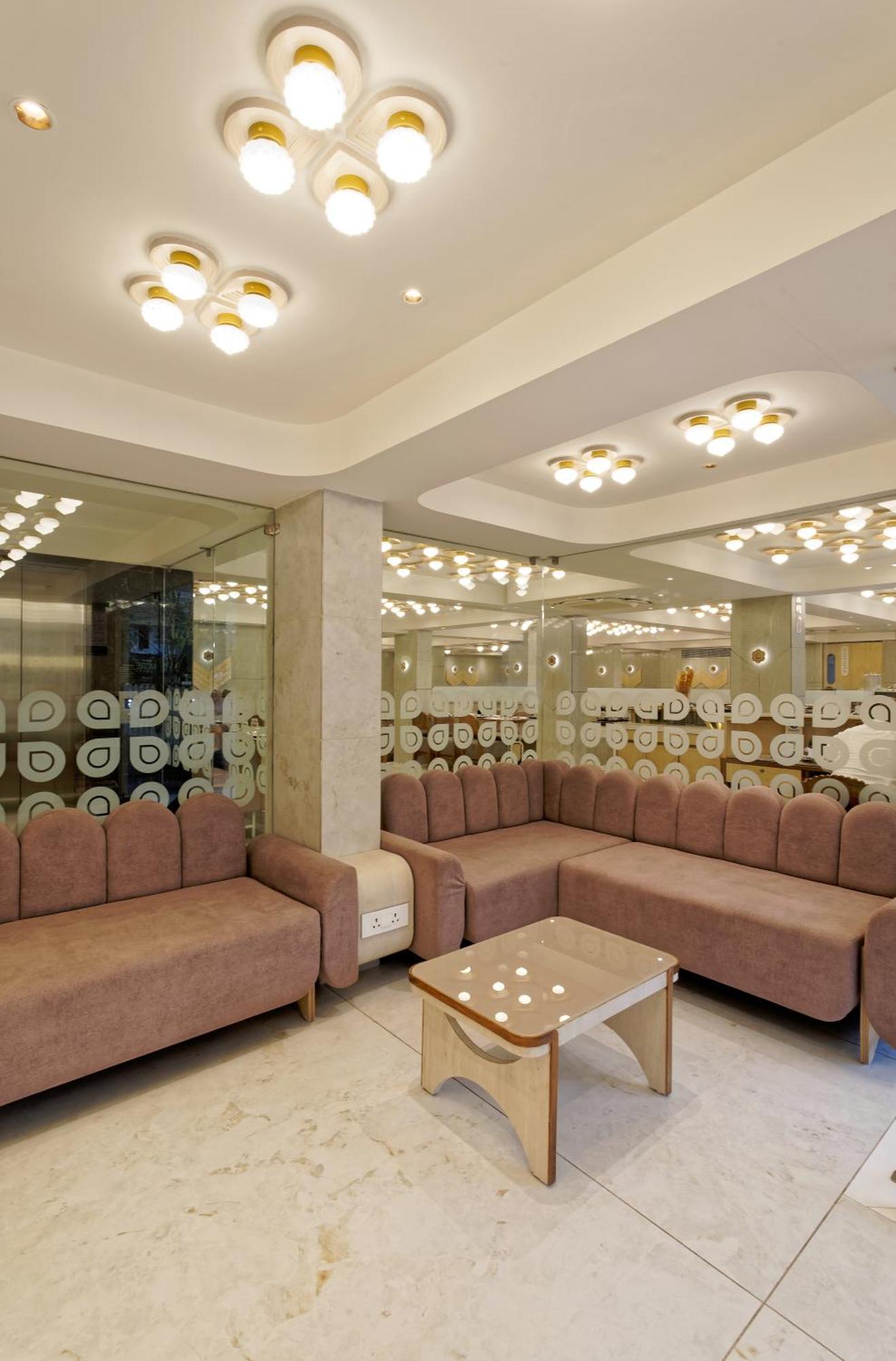 אחמדאבאד Exora Inn מראה חיצוני תמונה
