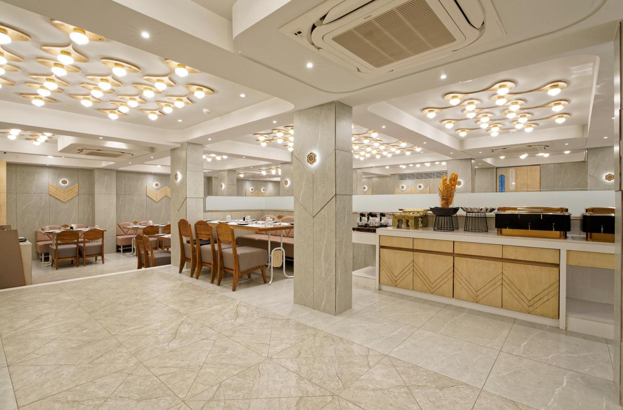 אחמדאבאד Exora Inn מראה חיצוני תמונה