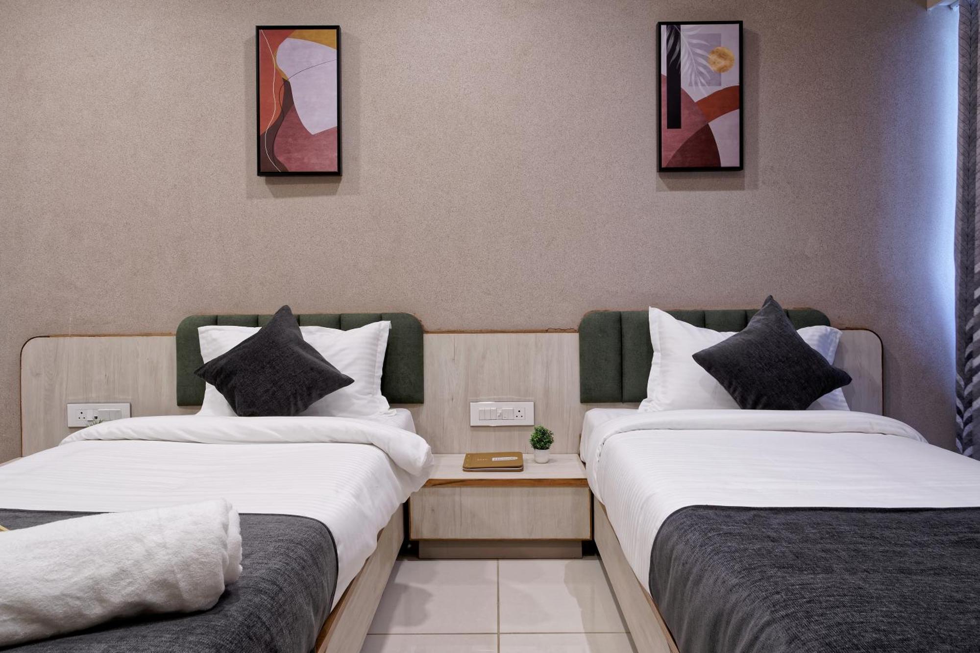 אחמדאבאד Exora Inn מראה חיצוני תמונה