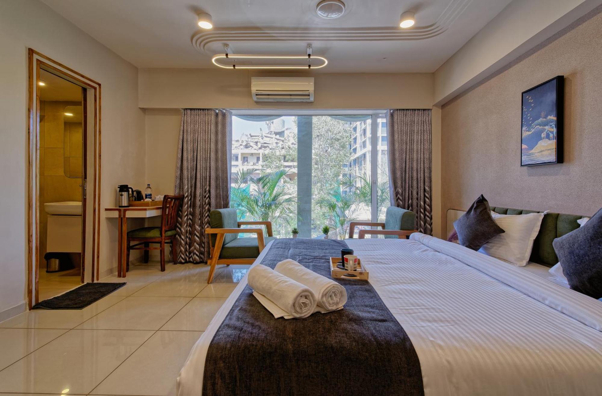 אחמדאבאד Exora Inn מראה חיצוני תמונה